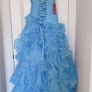 Ball Gown Sweetheart Organza Prom Dresses with Pleats LBQ0824 main image 1